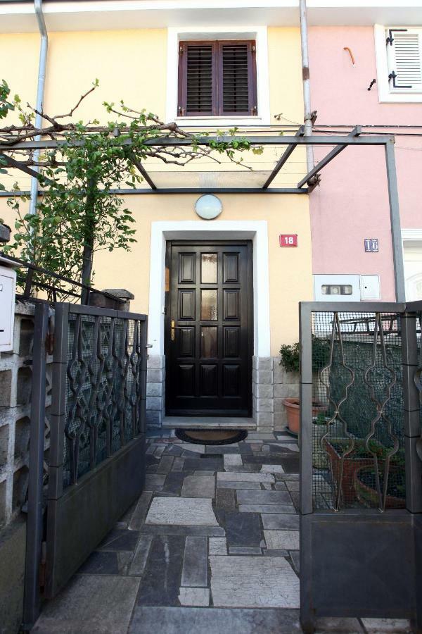 Apartment Svobode Izola Eksteriør bilde